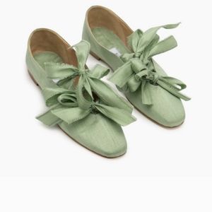 SOLD EUC Sleeper Mille-Feiulle Silk Flats in Mint Green Size 37 / US 7